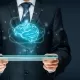 A inteligência artificial (IA) tem causado uma transformação significativa em diversos setores, e a indústria de tradução e localização não é exceção.